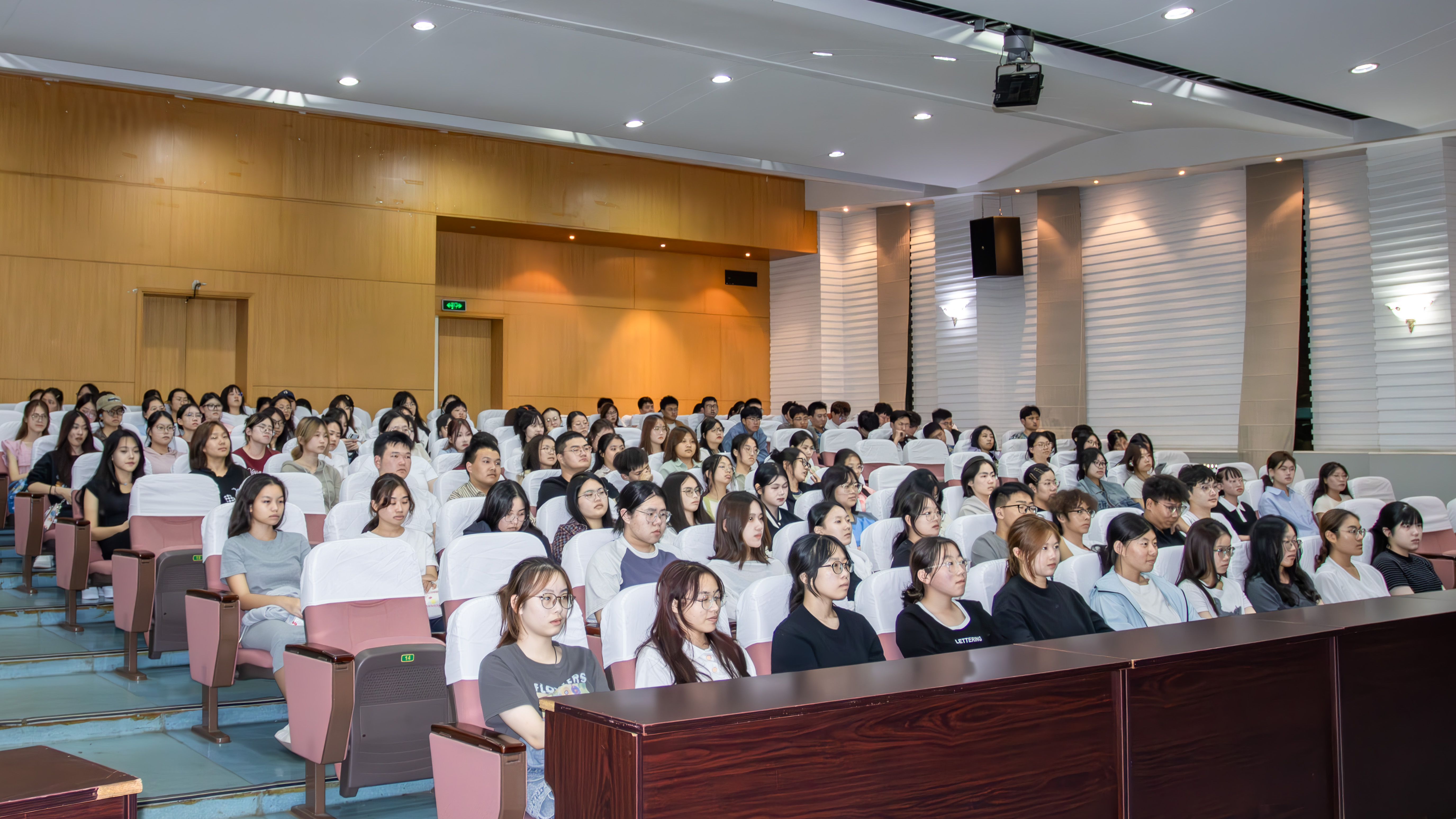 1728001240173399.jpg 1728001240173399.jpg