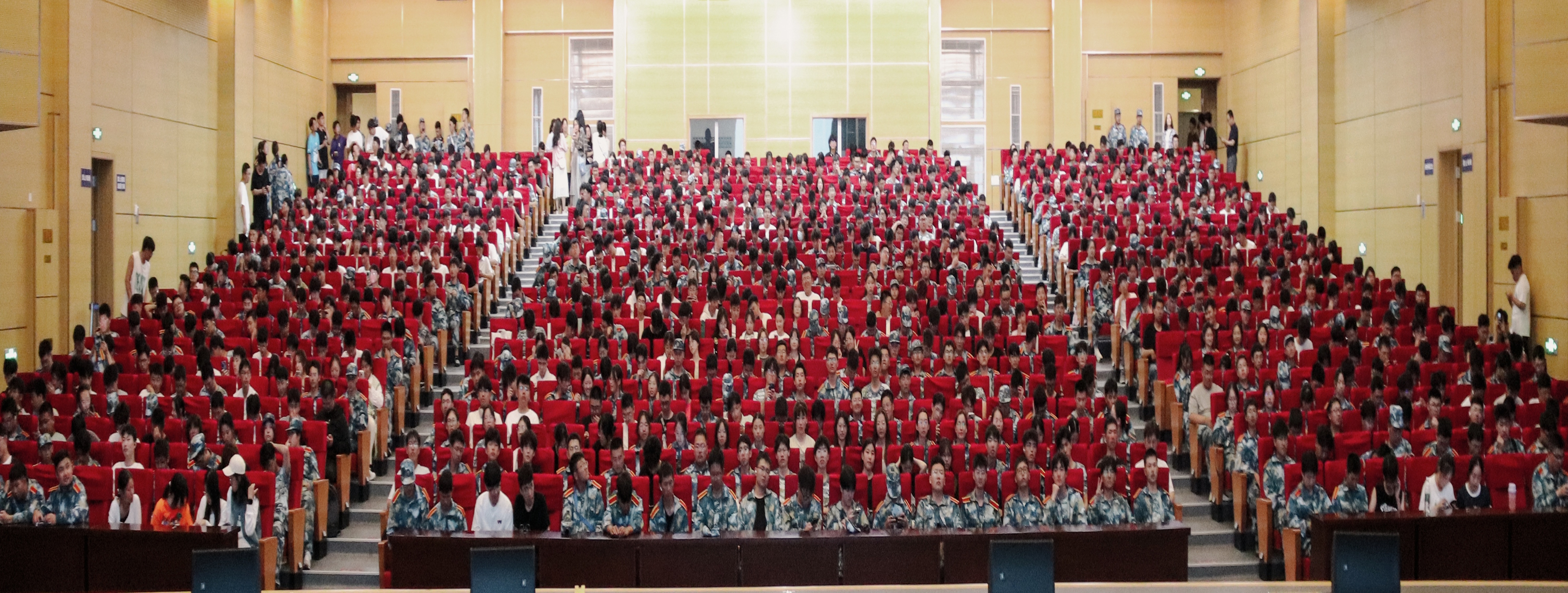 1728000956270822.jpg 1728000956270822.jpg