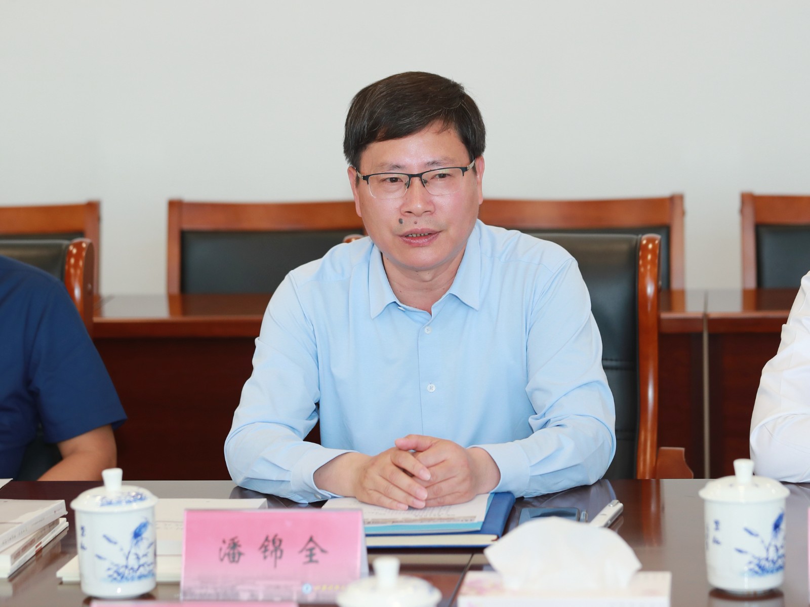 1746685904858217.jpg 1746685904858217.jpg